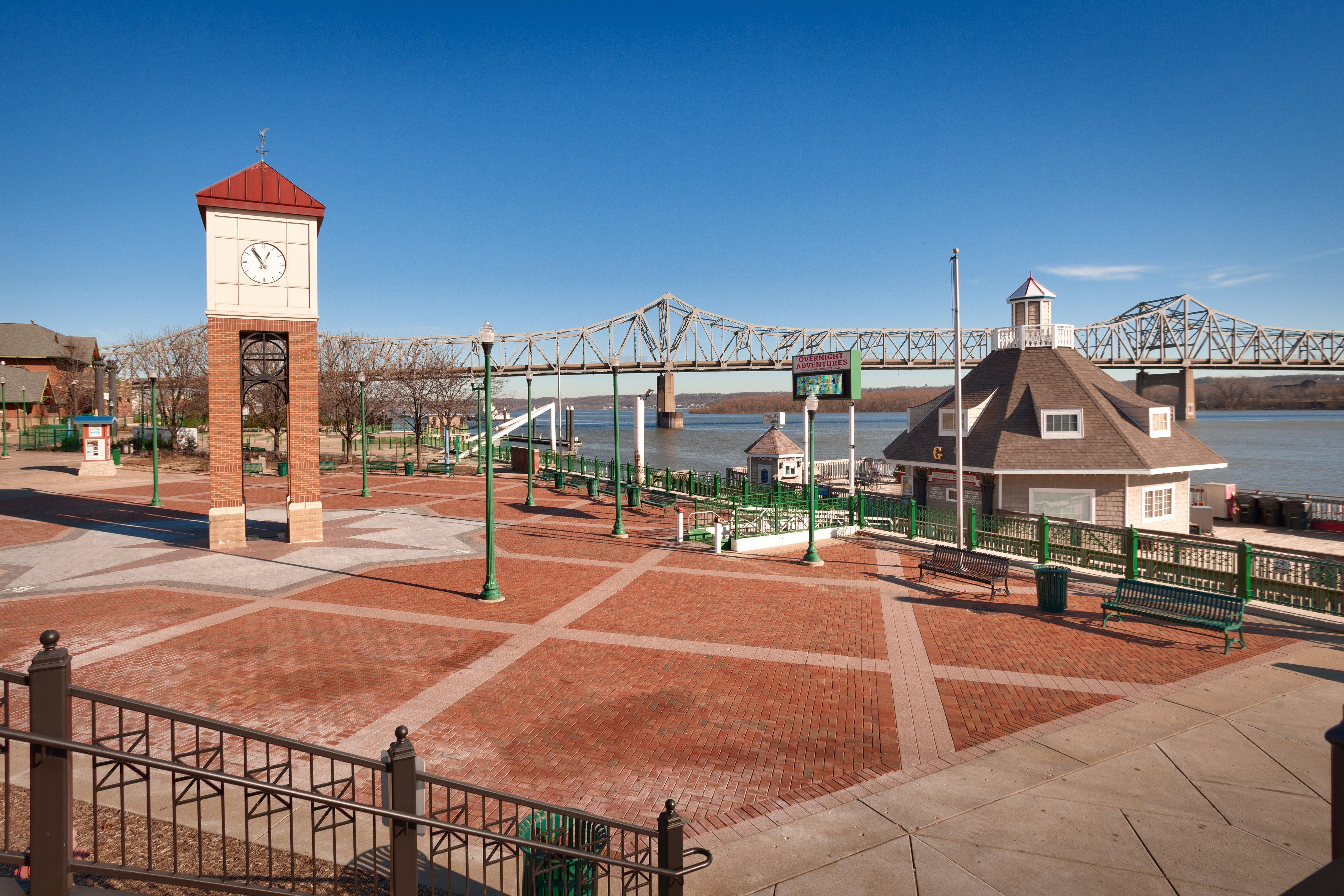 Staybridge Suites Peoria Downtown, An Ihg Hotel Exterior foto